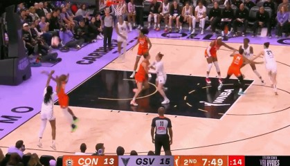 kaiyun-进攻哑火！女武神&amp;amp;阳光半场合计仅得58分，外线命中率仅两成