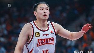 开云在线-直播吧：王奕博三年1800万顶薪转会青岛 承诺为浙江出战全运会