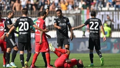 开云体育-梁熙明问诊尤文图斯①：敢不敢开除迪马利亚？