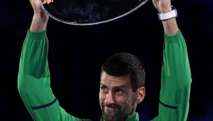 开云-错失25冠，德约颁奖台上留下伤感言论引球迷猜测：或许真想退役了