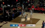 开云-小杨血帽昔日的16号秀！杨瀚森血帽扎伊尔·史密斯的扣篮！